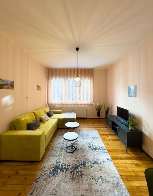 A Gem In The Heart Of 1bdr Str Slavyanska Apartment